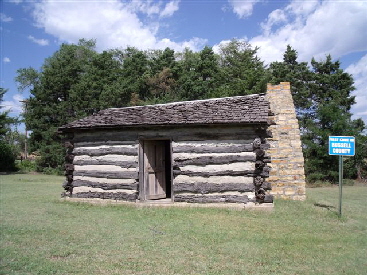 Luray First Log Cabin